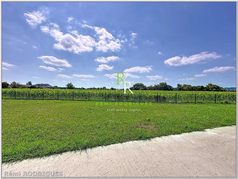 Maison - 213 m² - 9 pièces