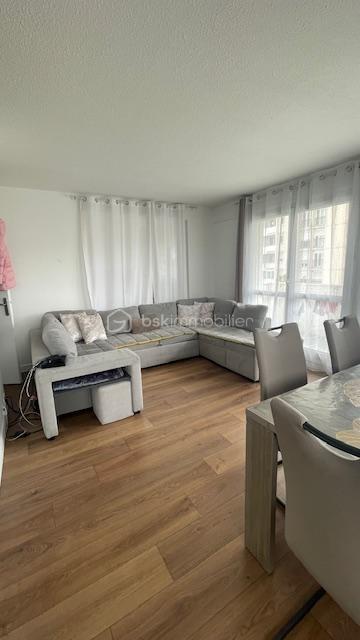 Appartement - 95 m² - 6 pièces