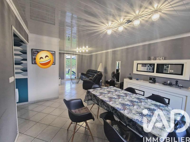 Maison - 92 m² - 5 pièces