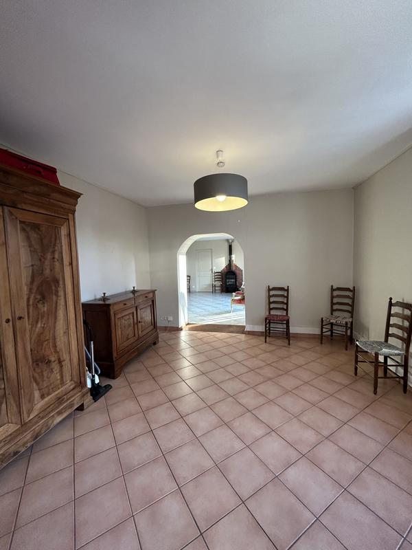 Maison - 143 m² - 7 pièces