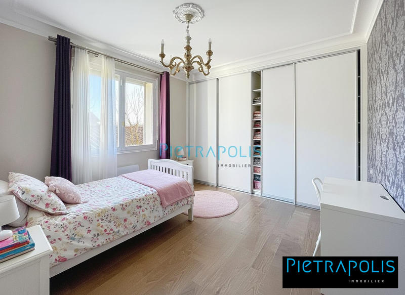 Villa - 390 m² - 14 pièces