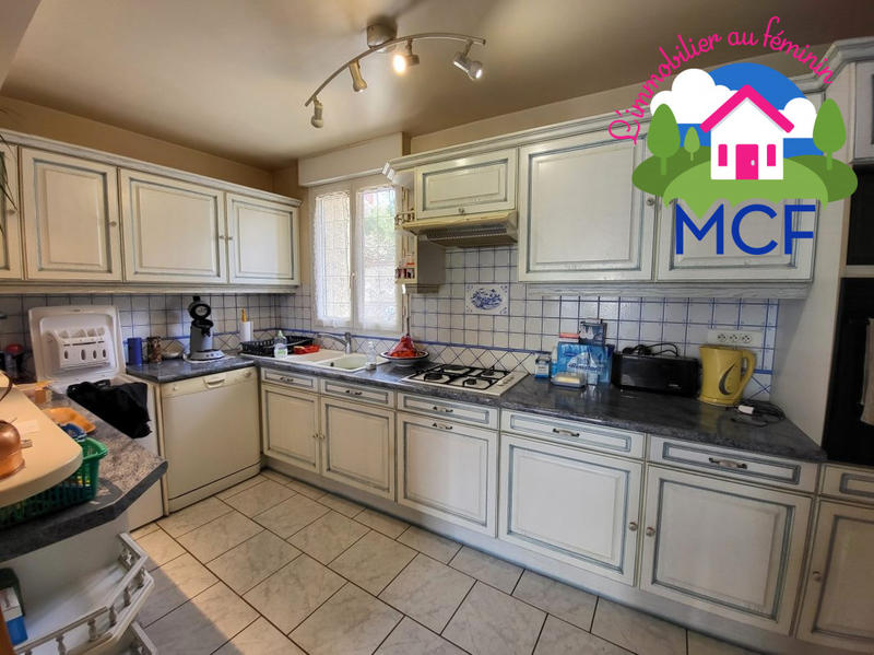 Maison ancienne - 216 m² - 8 pièces