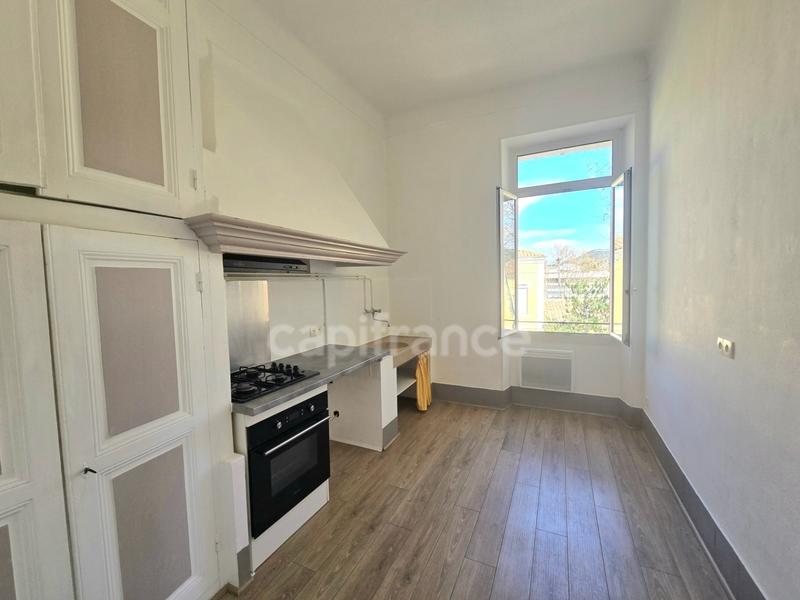 Appartement bourgeois - 80 m² - 4 pièces