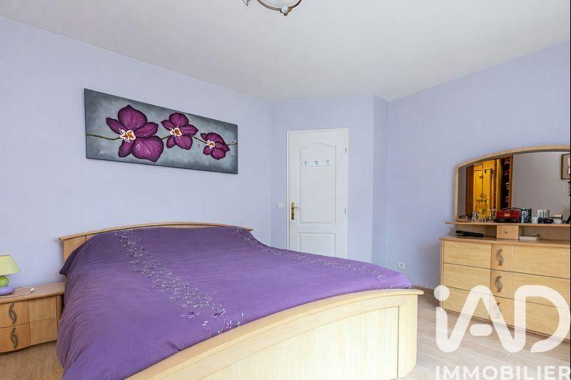 Maison - 213 m² - 7 pièces