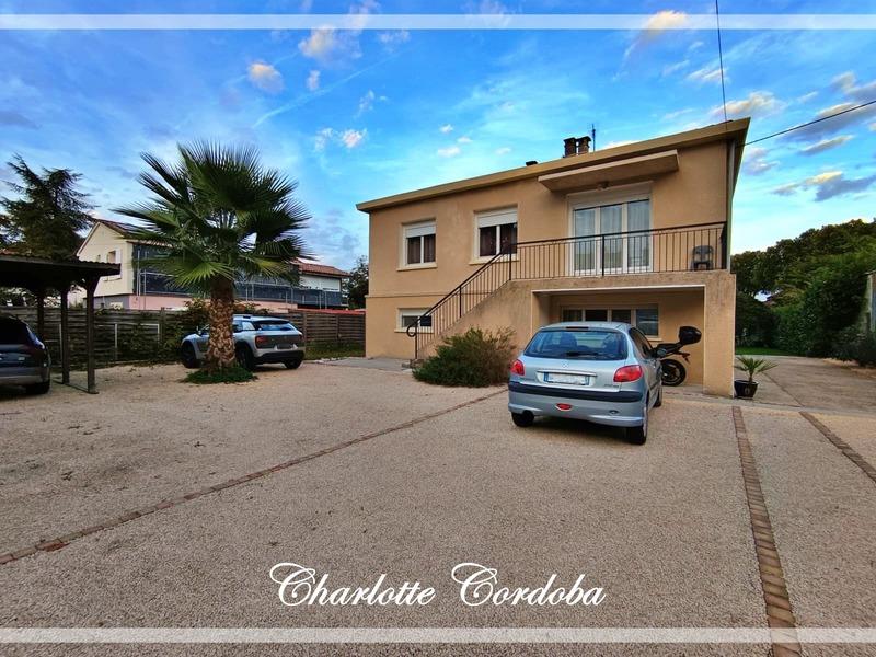 Maison - 140 m² - 5 pièces