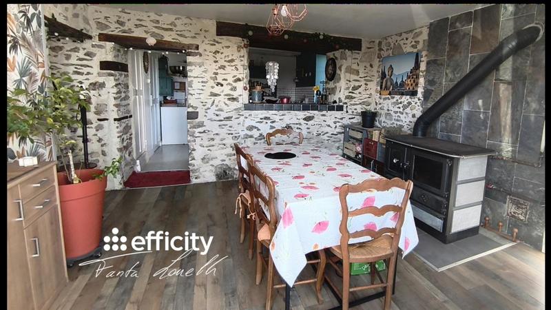 Maison - 100 m² - 6 pièces