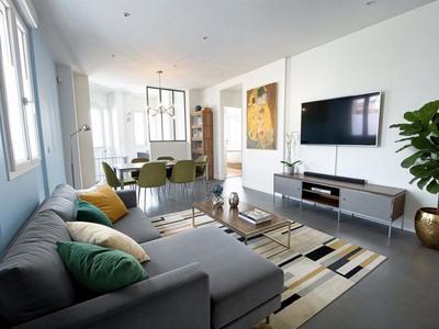 Appartement - 85 m² - 5 pièces