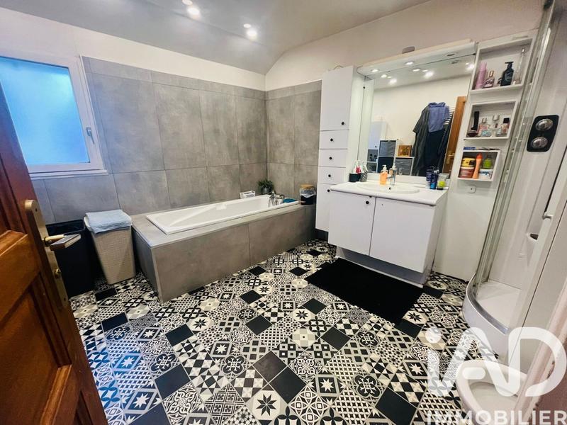 Maison - 135 m² - 5 pièces