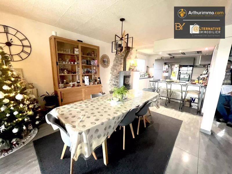 Maison - 157 m² - 9 pièces