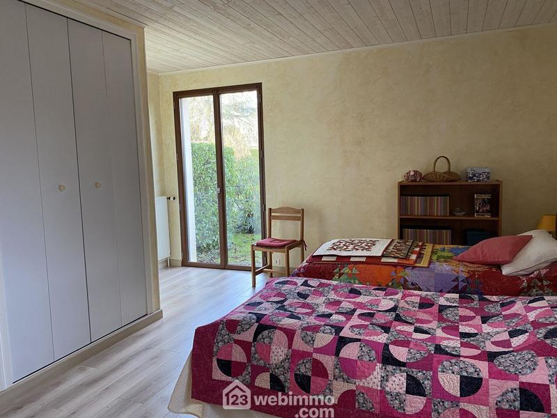 Maison - 202 m² - 7 pièces