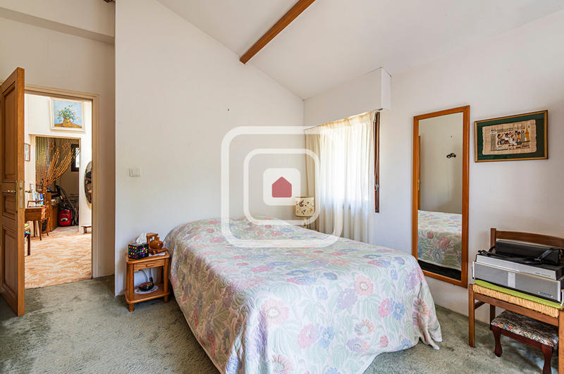 Maison - 183 m² - 8 pièces