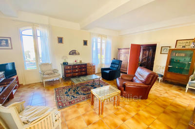 Maison - 308 m² - 13 pièces