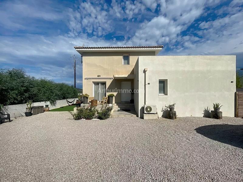 Maison - 92 m² - 4 pièces