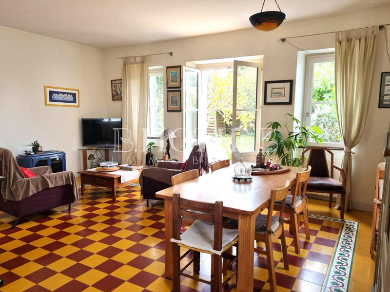 Maison - 135 m² - 8 pièces