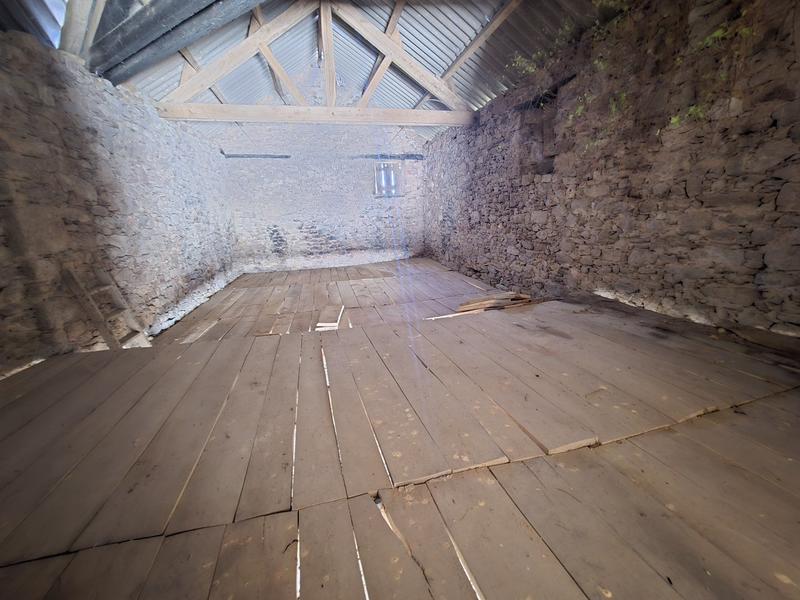 Maison - 202 m² - 7 pièces