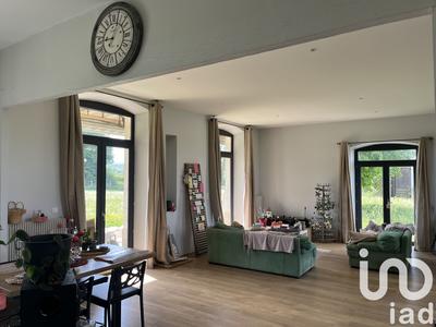 Maison - 143 m² - 5 pièces