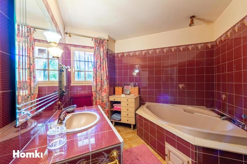 Villa - 176 m² - 7 pièces