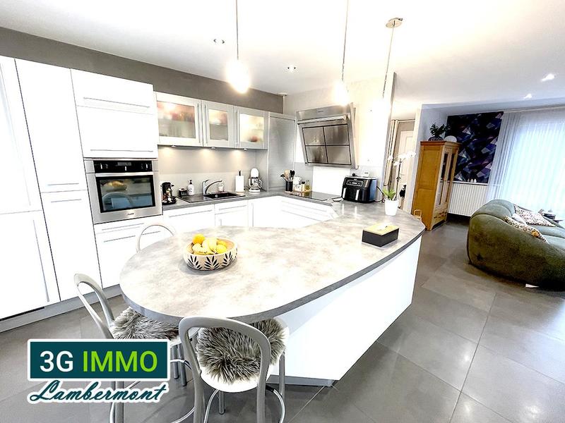 Maison - 100 m² - 6 pièces