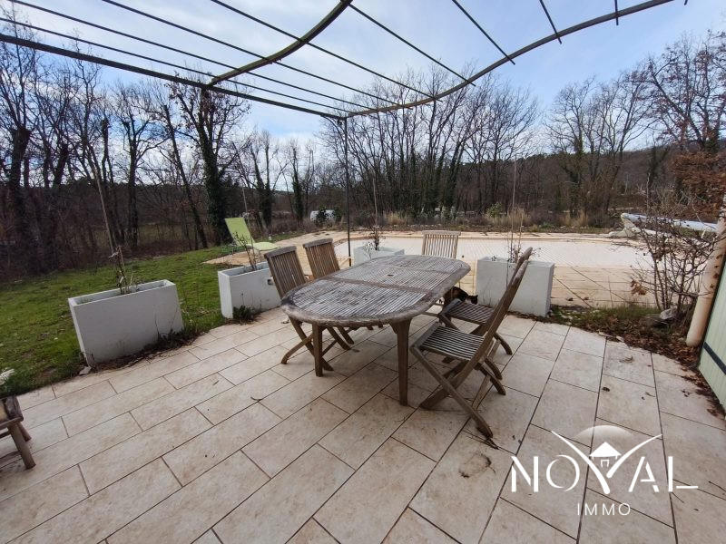 Maison - 150 m² - 5 pièces