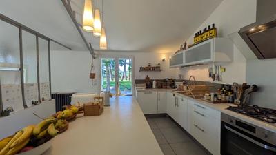 Maison - 266 m² - 10 pièces