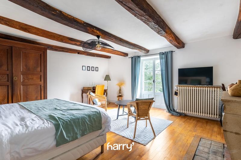 Bastide - 410 m² - 11 pièces