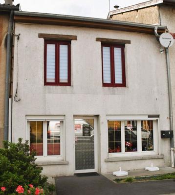 Immeuble - 90 m² - 5 pièces