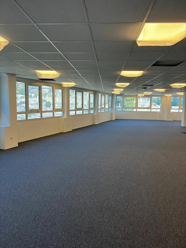 Bureau - 170 m²