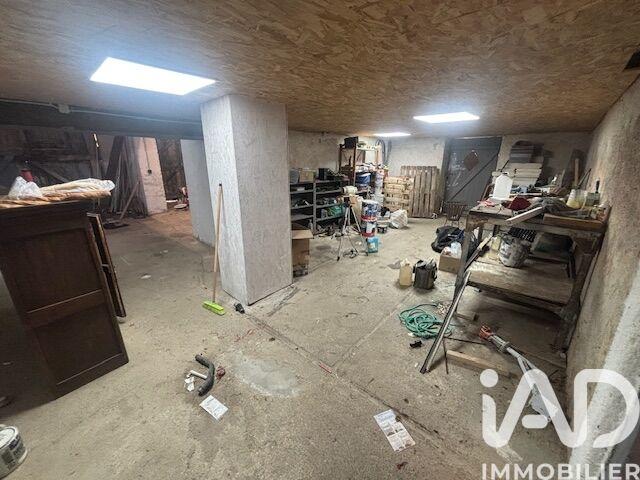 Maison - 227 m² - 5 pièces