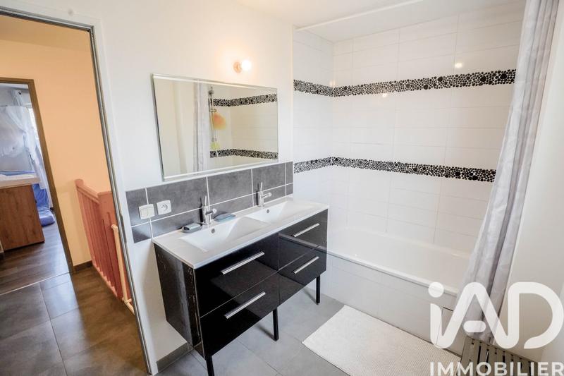 Maison - 108 m² - 4 pièces