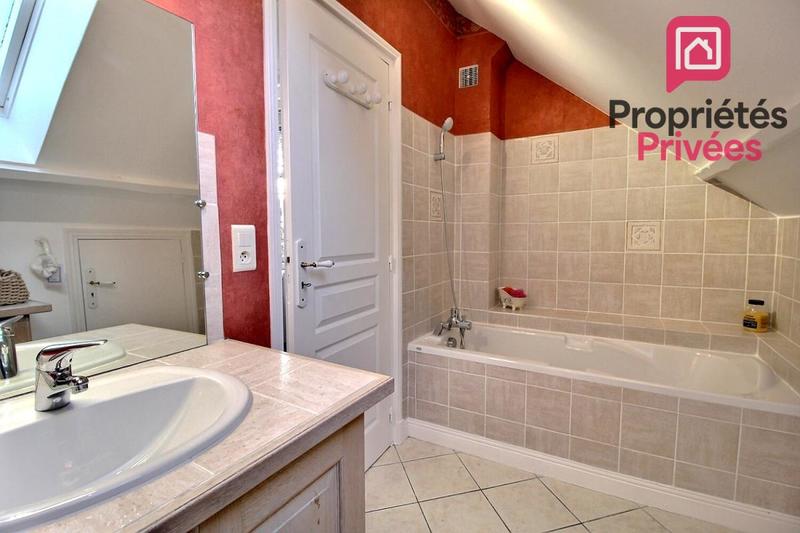 Propriété - 91 m² - 5 pièces