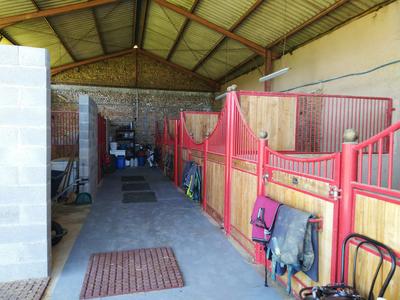 Maison - 220 m² - 6 pièces