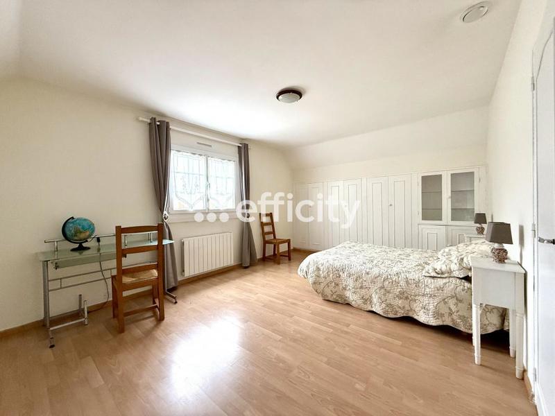 Maison - 145 m² - 6 pièces