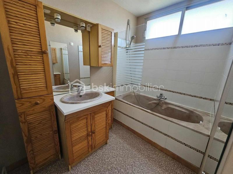 Appartement - 81 m² - 4 pièces