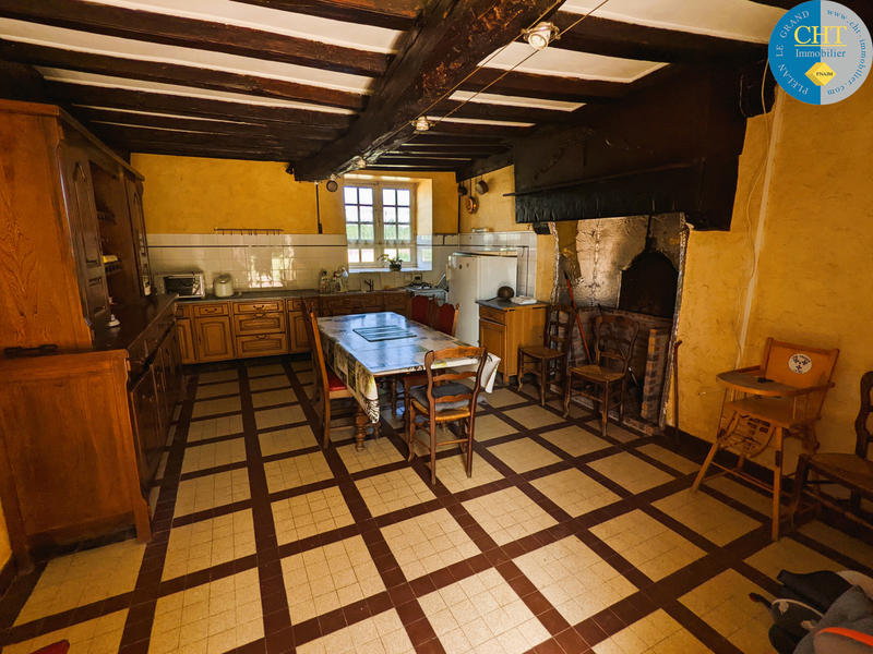 Maison - 228 m² - 12 pièces