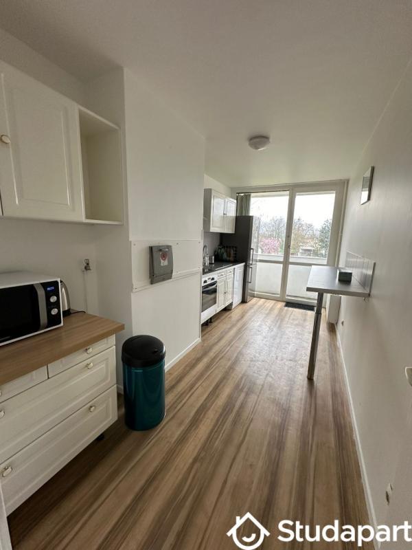 Chambre - 12 m² - 1 pièce