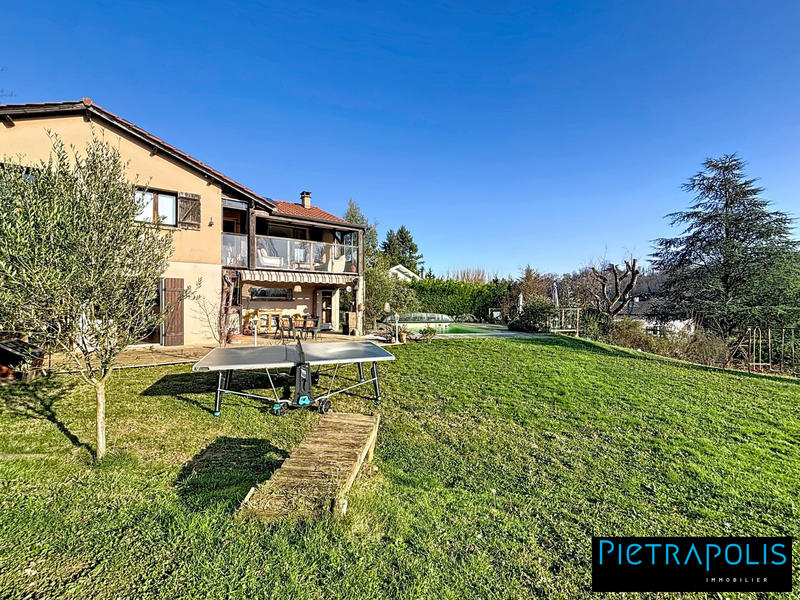 Maison traditionnelle - 150 m² - 7 pièces