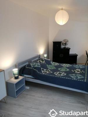 Chambre - 15 m² - 1 pièce