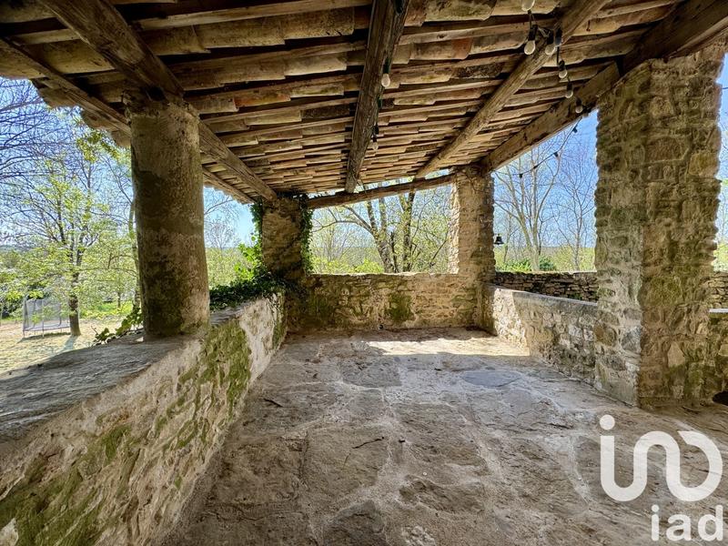 Maison - 243 m² - 9 pièces