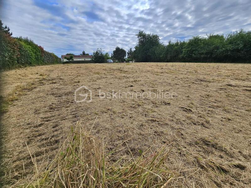 Terrain constructible - 984 m²