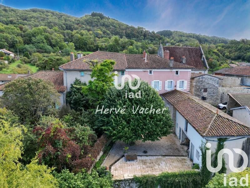 Maison - 212 m² - 7 pièces