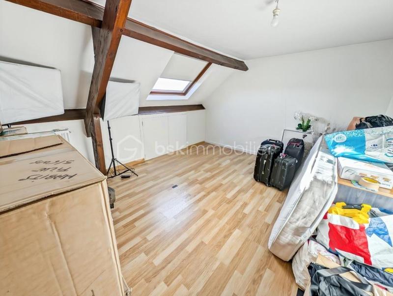 Maison - 147 m² - 8 pièces