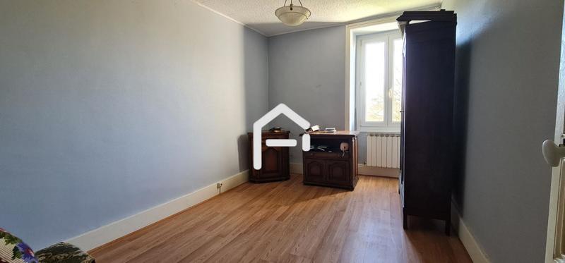 Propriété - 105 m² - 5 pièces