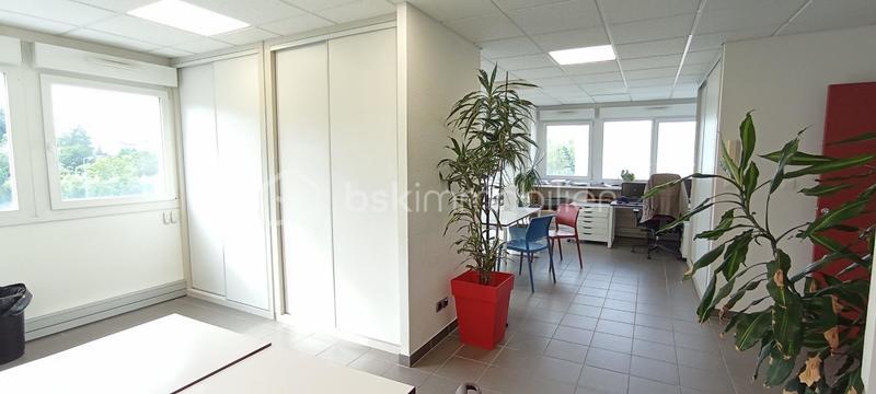 Bureau - 96 m² - 4 pièces