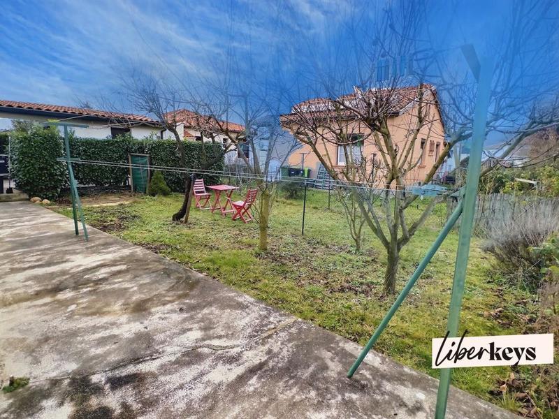 Maison - 93 m² - 5 pièces