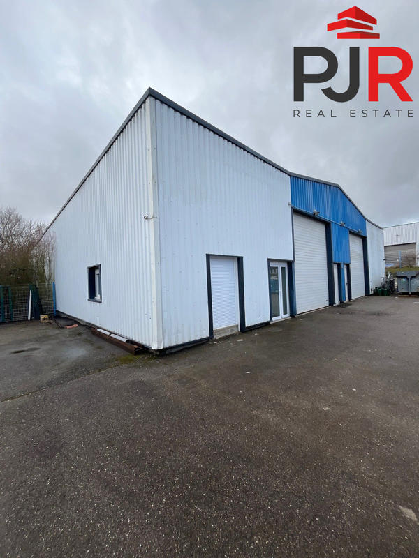 Local d'activités - 285 m²