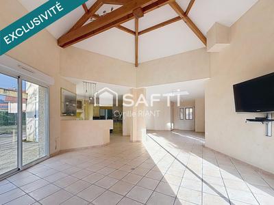 Maison - 156 m² - 6 pièces