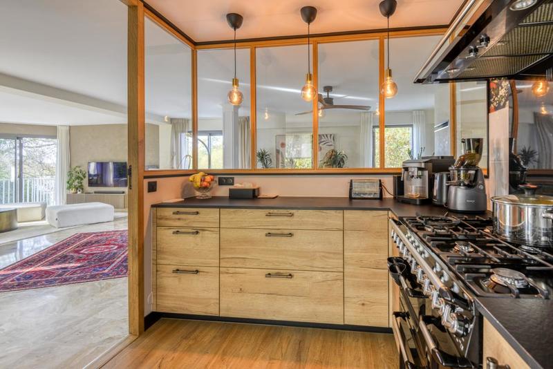 Maison - 171 m² - 7 pièces