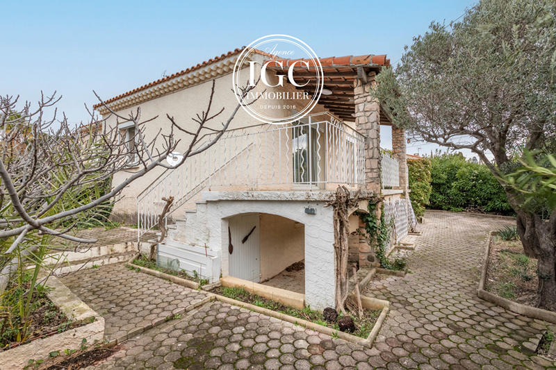 Maison - 112 m² - 5 pièces