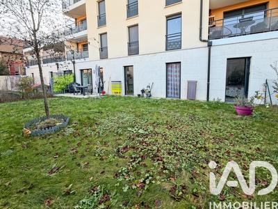 Appartement - 81 m² - 4 pièces