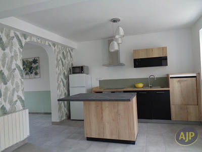 Maison - 84 m² - 5 pièces